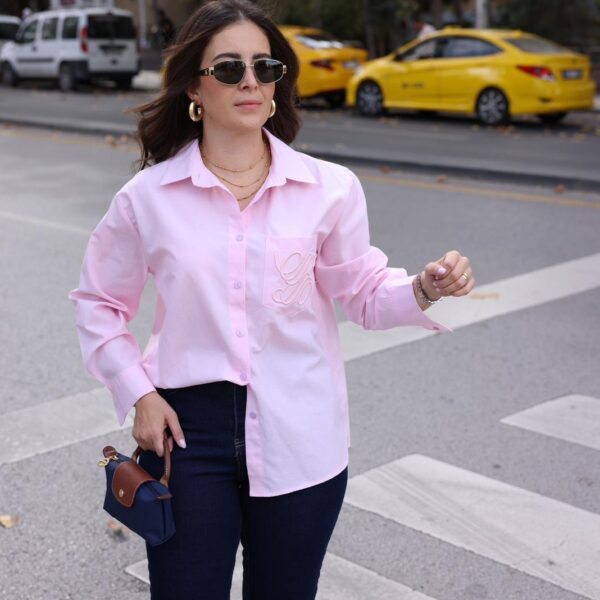 Pembe Gömlek